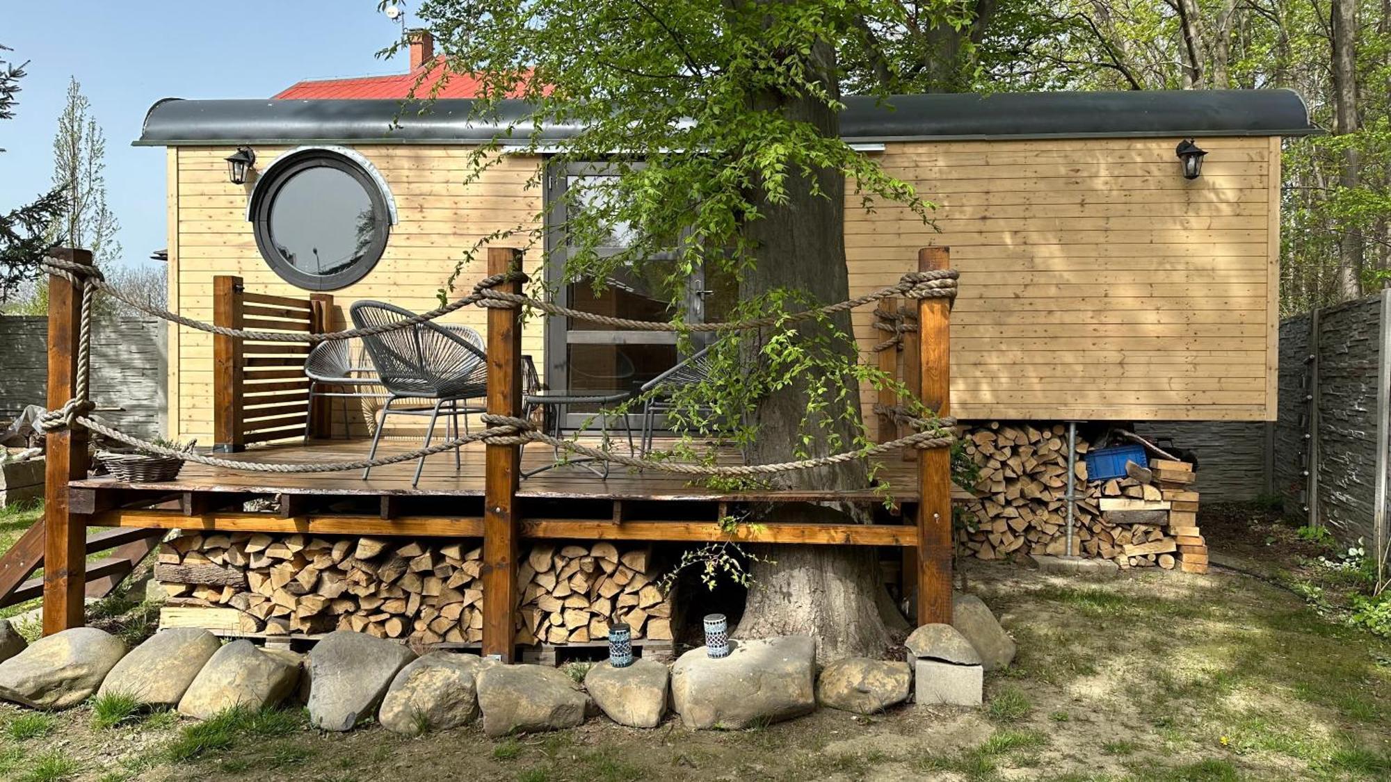 Hotel Maringotka Trojzemka Hrádek nad Nisou Exterior foto